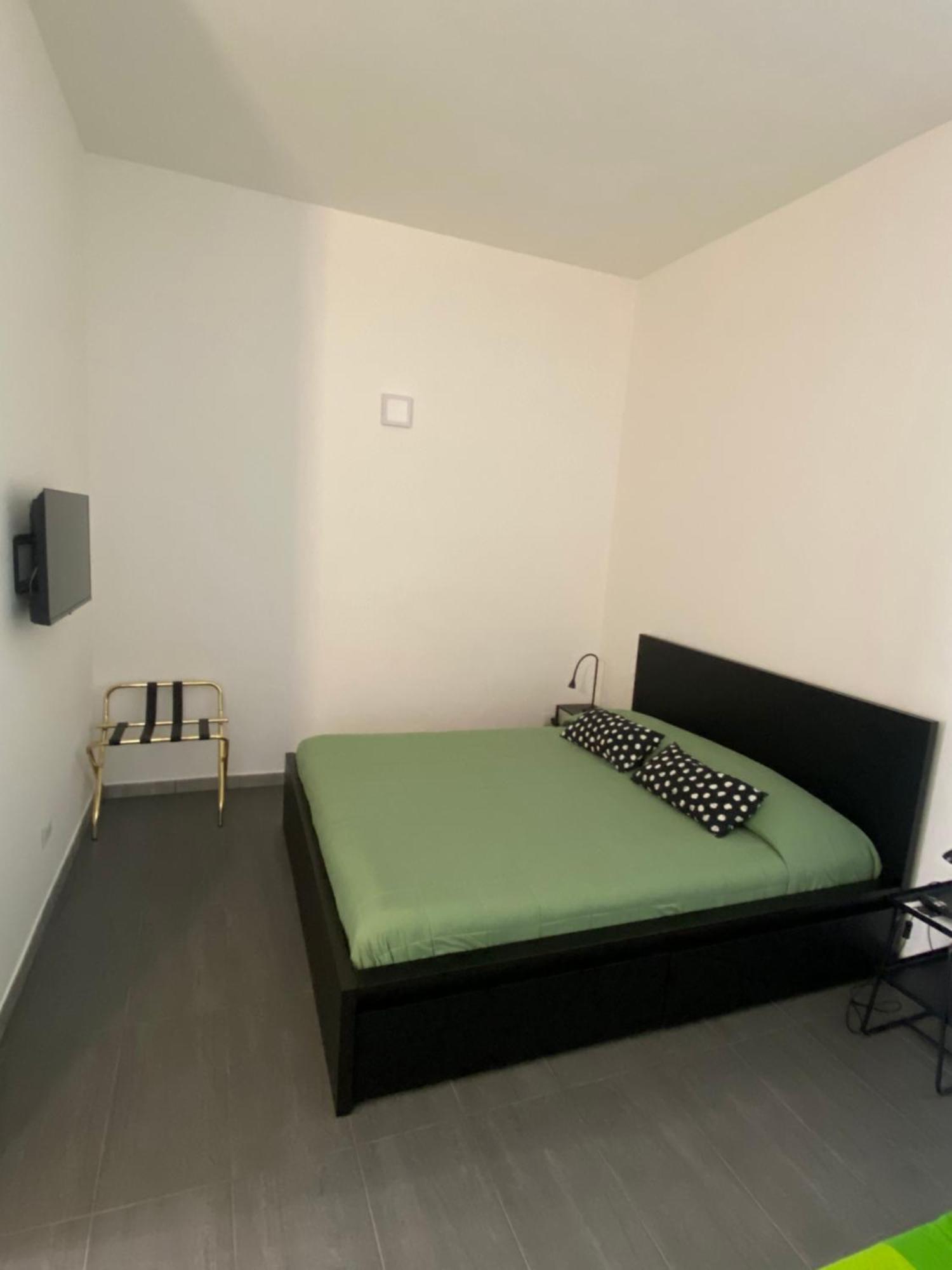 Crociferiholidayhome Катания Экстерьер фото
